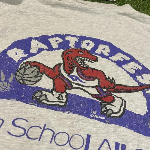 Vintage Toronto Raptors Tee - Picture 12 of 16